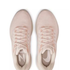 Women’s Nike Pegasus 39